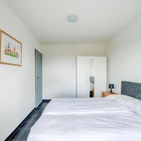 Quaint In Aquitaine With Swimming Pool * Saint-Alvere