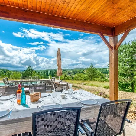 Quaint In Aquitaine With Swimming Pool * Saint-Alvere