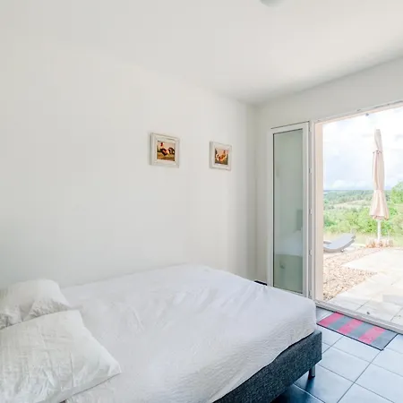 Villa In Aquitaine With Pool & Bbq Saint-Alvère